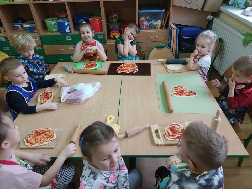 Dzień pizzy świętowały również dzieci z oddziału przedszkolnego OB 🍕🍕🍕