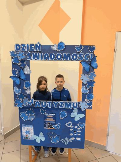 att.GmTA-mS_UetnGAUcLfBrSRP5oMWxctELaPNP_dVt0zE (Copy).gif