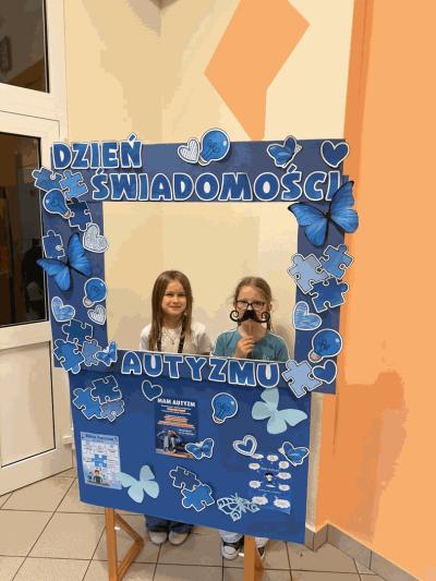 att.UP6VagoGu7xP_1Esu1xDxJ-3cmU7FxcvFvdOe_6c_Ms (Copy).gif