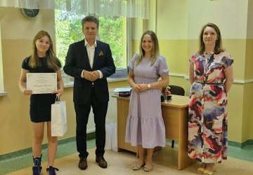 Sukcesy naszych uczniów!!! W 1 Gminnym Konkursie ,,warto (prze) czytać