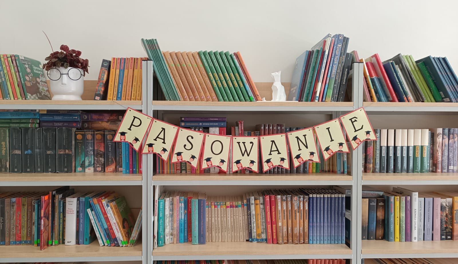 Pasowanie na Czytelnika Biblioteki Szkolnej uczniów klas I