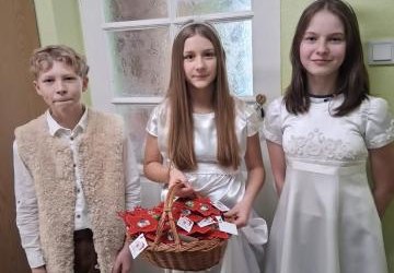 05.12.2025 Wolontariusze Szkolnego Koła Caritas z wizytą mikołajkową Domu Pomocy Społecznej w Kamionce Wielkiej.