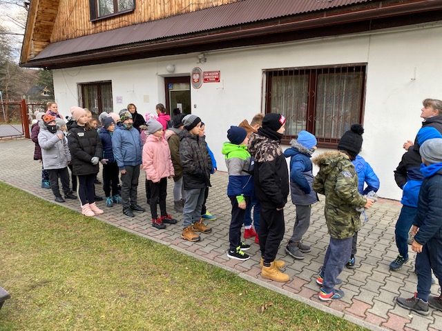 Zajęcia integracyjne w Ośrodku  Wczasów Dziecięcych w Sidzinie